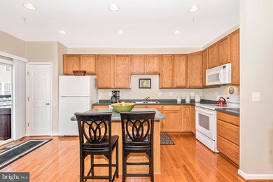 8044 Pennington Dr, Laurel, MD 20724 - photo 3