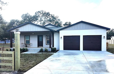 5403 Wesley Chapel Loop, Wesley Chapel, FL 33543 - photo 2