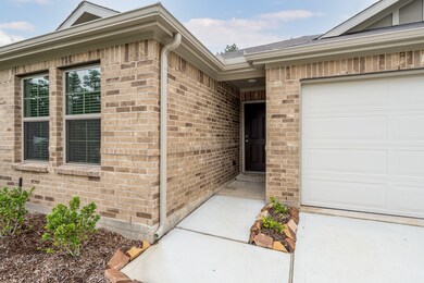 622 Emerald Blossom Ct, Magnolia, TX 77354 - photo 2