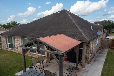 802 Sterling Ct, Bay City, TX 77414 - photo 4