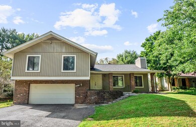 9425 Bethany Place, Montgomery Village, MD 20886 - photo 2