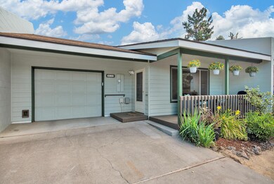 838 SE Stratford Ct, Bend, OR 97702 - photo 2