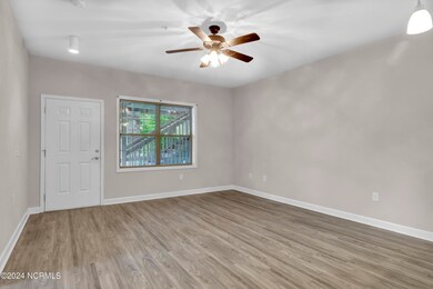 P1544449