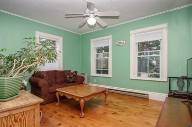 17 Crombie St, Burlington, VT 05401 - photo 4