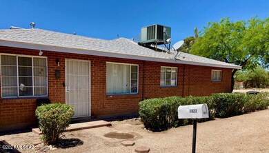 Entry to 2bd 1ba unit