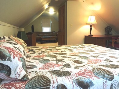 KingBRLivingRoom2