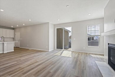 6179 W Sparrow View Dr unit 560, South Jordan, UT 84009 - photo 4