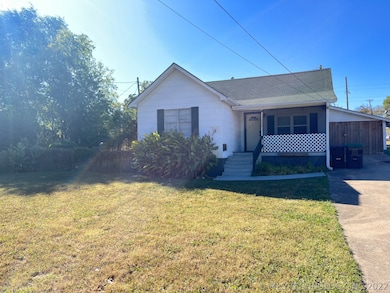 604 S Guinn Ave, Tahlequah, OK 74464 - photo 2