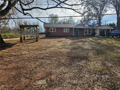 2230 Independence Rd, Winston Salem, NC 27106 - photo 4