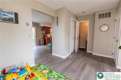 2717 Tamlynn Ln, Easton, PA 18045 - photo 6