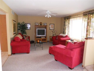 1190 S Perry Pkwy, Oregon, WI 53575 - photo 5