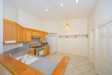 8430 N Sayante Way, Tucson, AZ 85743 - photo 4