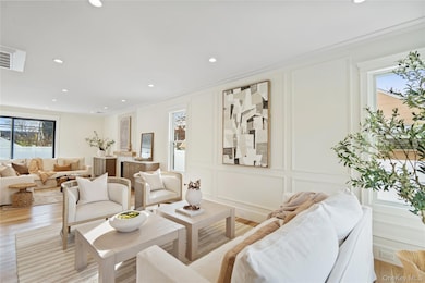 908 Maple Ln, East Meadow, NY 11554 - photo 5