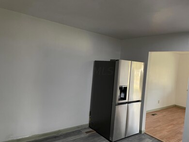 87 S Weyant Ave, Columbus, OH 43213 - photo 4