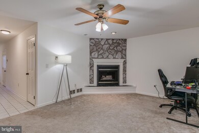 1183 Fairchild Ave, Hagerstown, MD 21742 - photo 3