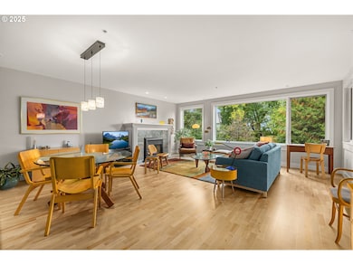 780 NW Westover Square unit 3, Portland, OR 97210 - photo 2