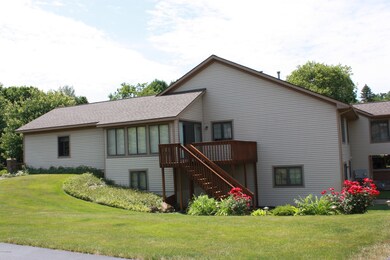 8776 Lindsey Ln SW unit 32, Byron Center, MI 49315 - photo 7