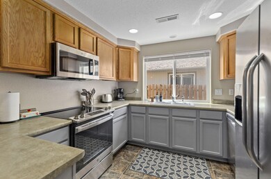 14-web-or-mls-1345-hawk-dr
