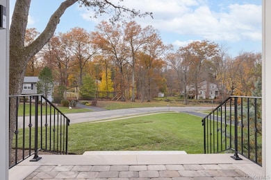 3 Spirea Ln, New City, NY 10956 - photo 4