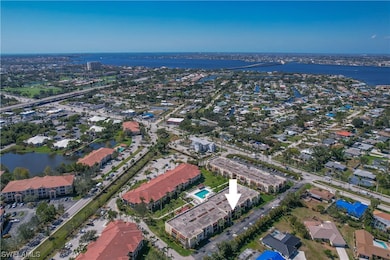 12491 Mcgregor Blvd unit 7, Fort Myers, FL 33919 - photo 6