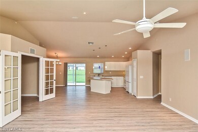 205 Manatee St, Fort Myers, FL 33913 - photo 4