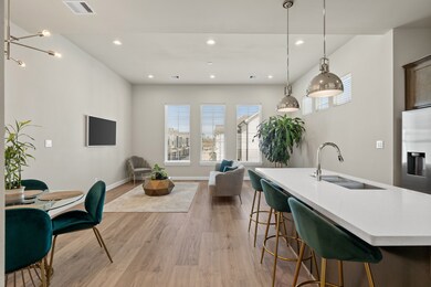 2327 Warhol Way, Houston, TX 77091 - photo 4