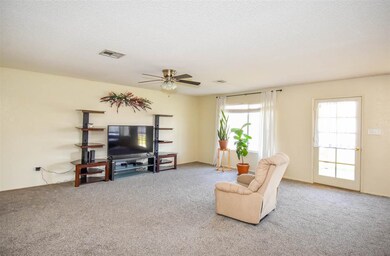6318 E 44th Place unit 4B, Yuma, AZ 85365 - photo 5