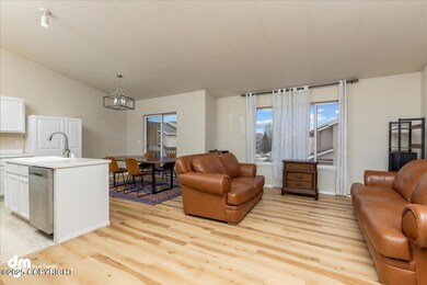 05-Living Room-DW-2799