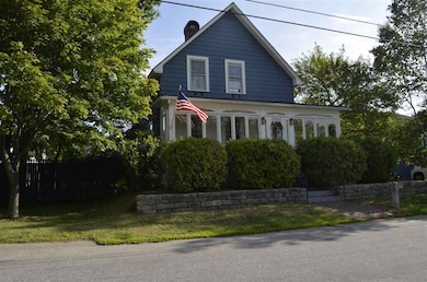 427 Holly Ave, Manchester, NH 03103 - photo 3