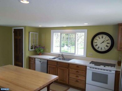 7440 Skinny Ln, Pipersville, PA 18947 - photo 5