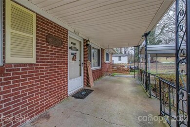 2303 Greenleaf Dr, Gastonia, NC 28052 - photo 4