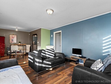 Living room / dining room combo