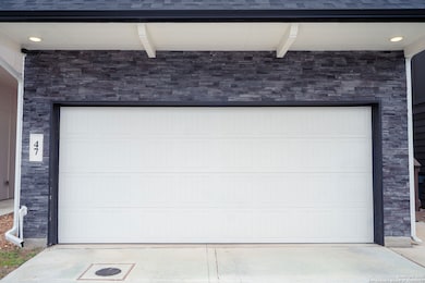 8851 Oakland Rd unit 47, San Antonio, TX 78240 - photo 2