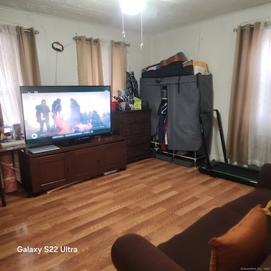 68 Edwin St unit 70, Bridgeport, CT 06607 - photo 4