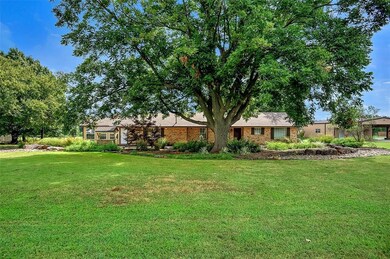 124 W Fox Creek Ln, Whitesboro, TX 76273 - photo 3