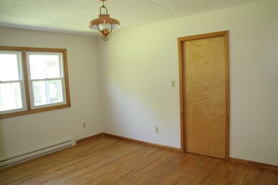 286 Gilman Ave, Saint Johnsbury, VT 05819 - photo 4