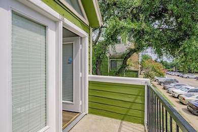 9823 Walnut St unit L205, Dallas, TX 75243 - photo 3