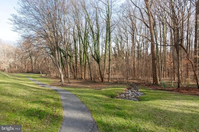 5689 Harpers Farm Rd unit F, Columbia, MD 21044 - photo 3