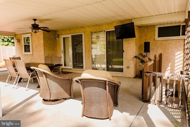 910 Dogwood Ln, Hatfield, PA 19440 - photo 6