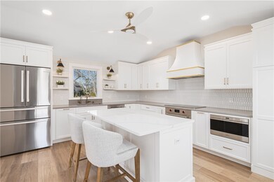 9 Stedman Rd, Wakefield, RI 02879 - photo 4