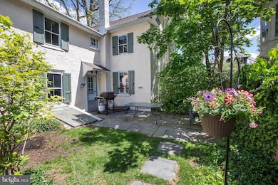 69 E Oakland Ave, Doylestown, PA 18901 - photo 5