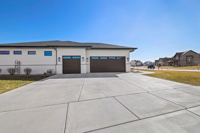 13301 Redbud Dr, Saint John, IN 46373 - photo 4