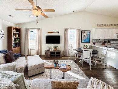 Living Room/Dining Area