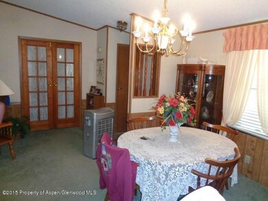 Dining Room_640x480
