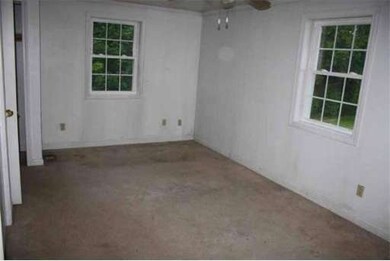 115 Walnut Hill Rd, Orange, MA 01364 - photo 5