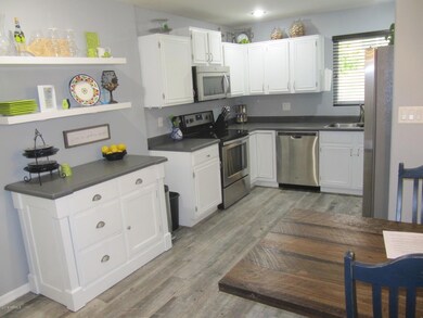 565 N Aspen Dr, Chandler, AZ 85226 - photo 5