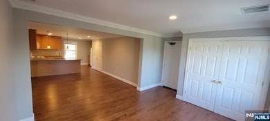 Apt Entrance to Living Room