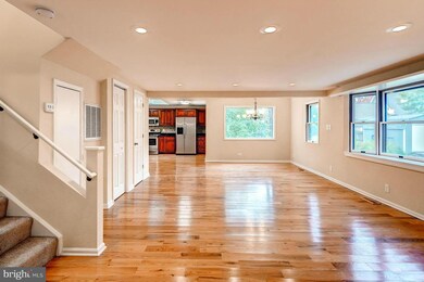 1639 Chesapeake Ln, Edgewater, MD 21037 - photo 6