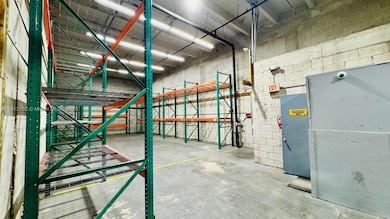 7953 NW 64th St, Miami, FL 33166 - photo 5