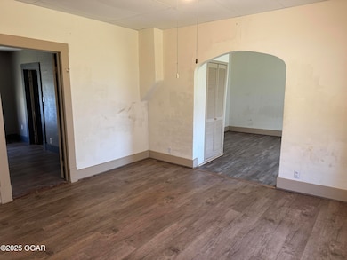 313 E 17th St, Baxter Springs, KS 66713 - photo 3